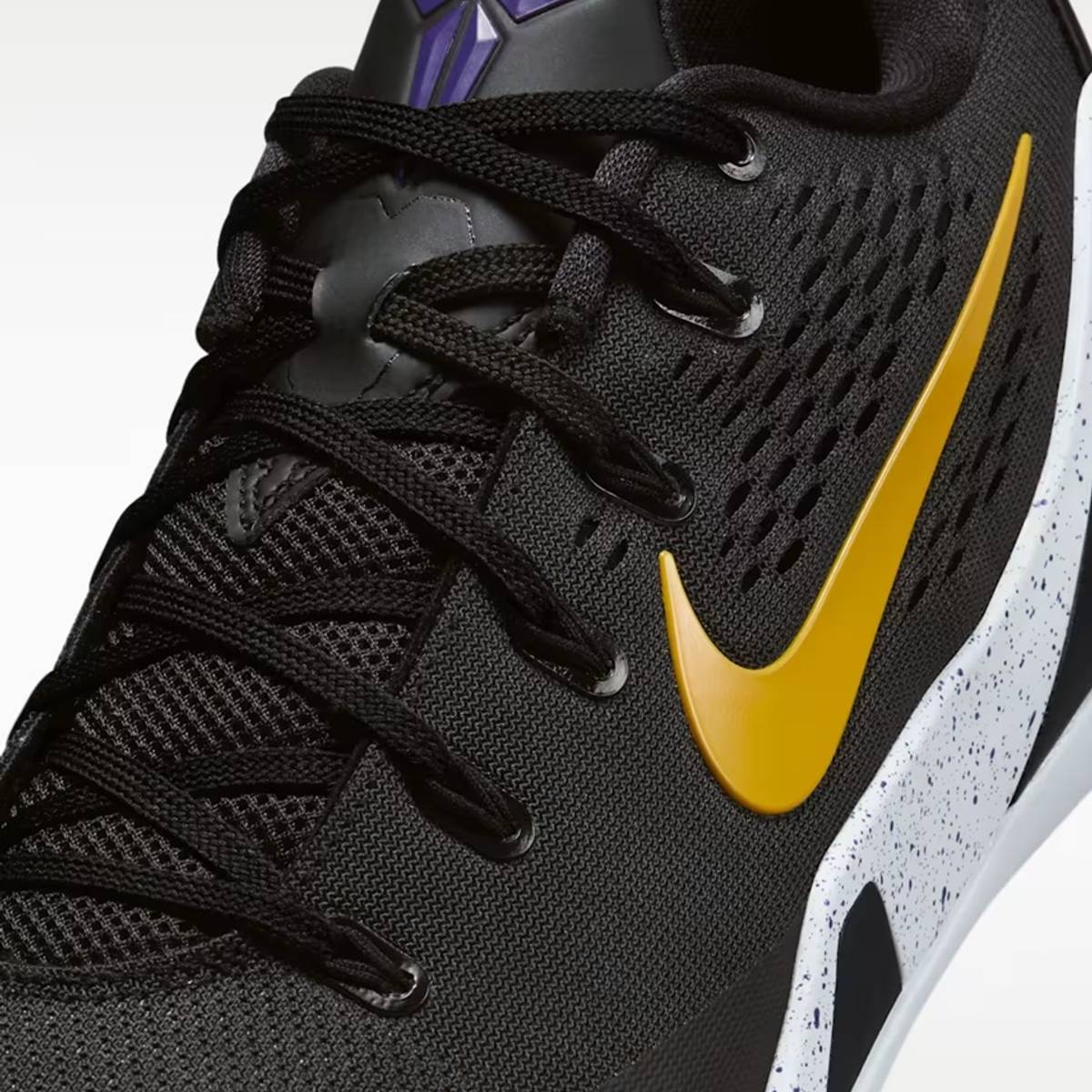 The Nike Kobe 9 Elite Low EM Protro is 19% Off Online