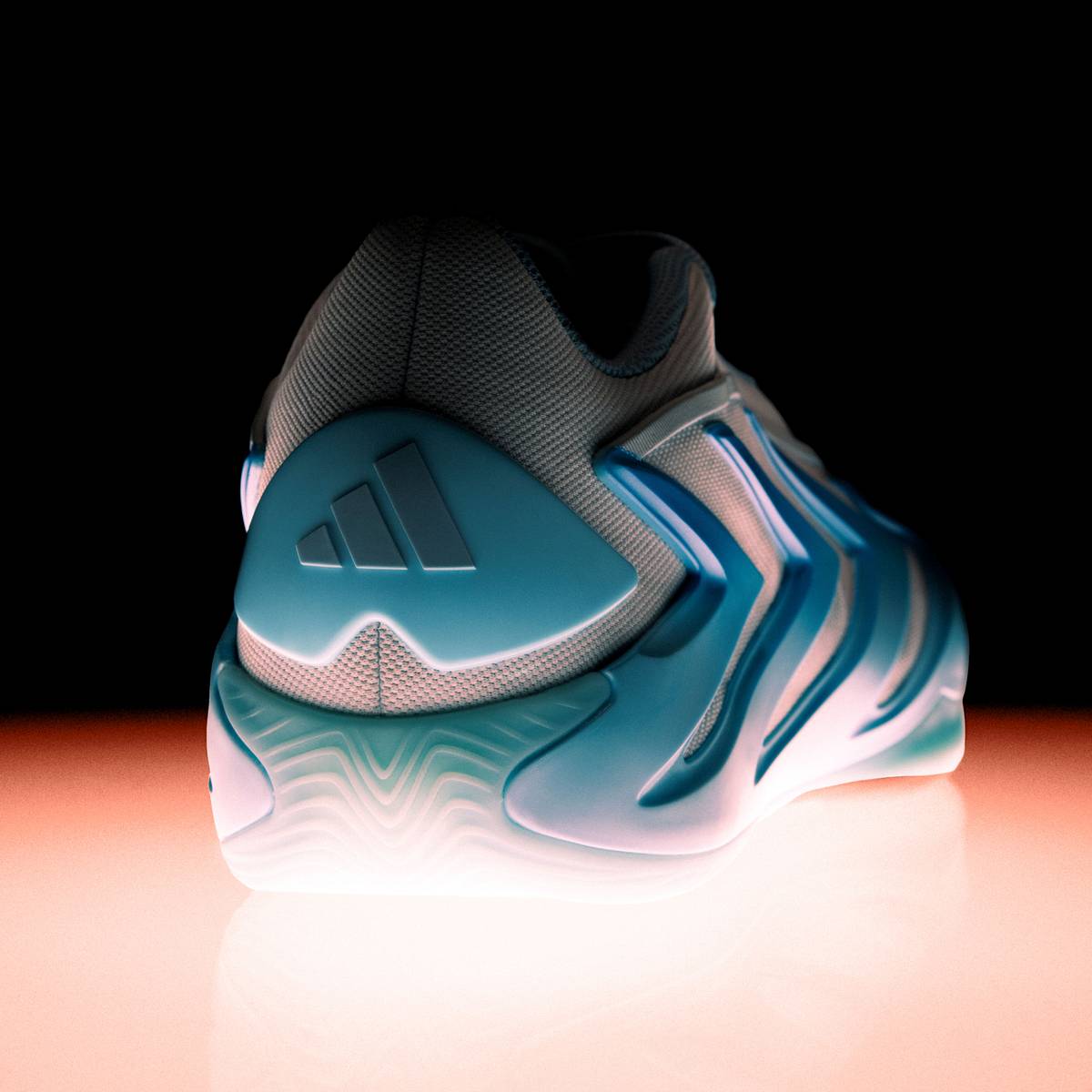 ANTHONY EDWARDS バスケットボールシューズ Adidas Unveils Anthony Edwards' Third Signature Sneaker