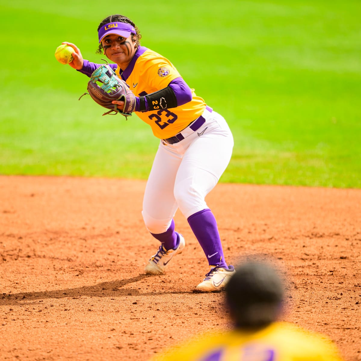 How It Happened: Oklahoma Sooners Outlast LSU Softball in Decisive 8-3 Game  3 Win