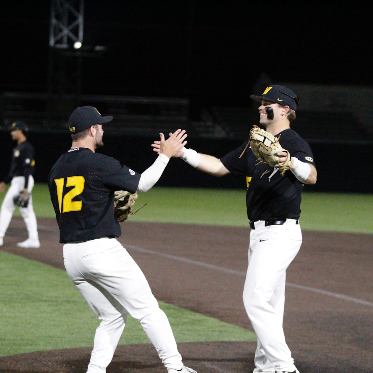 si.com - Michael Stamps - Mizzou Baseball Loses in Blowout Fashion to Texas A&M