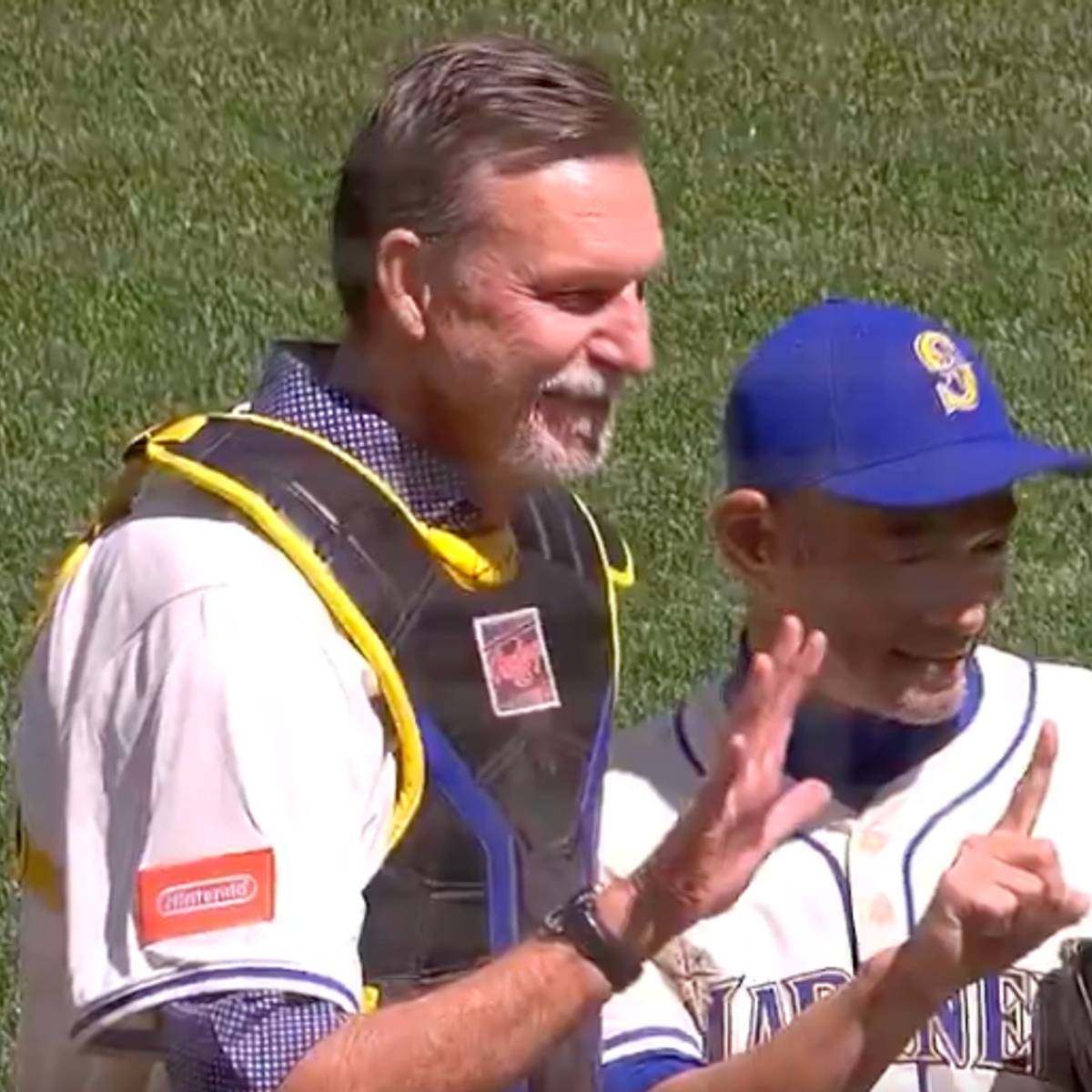 Ichiro Suzuki Had Wholesome Full-Circle Moment With Randy Johnson