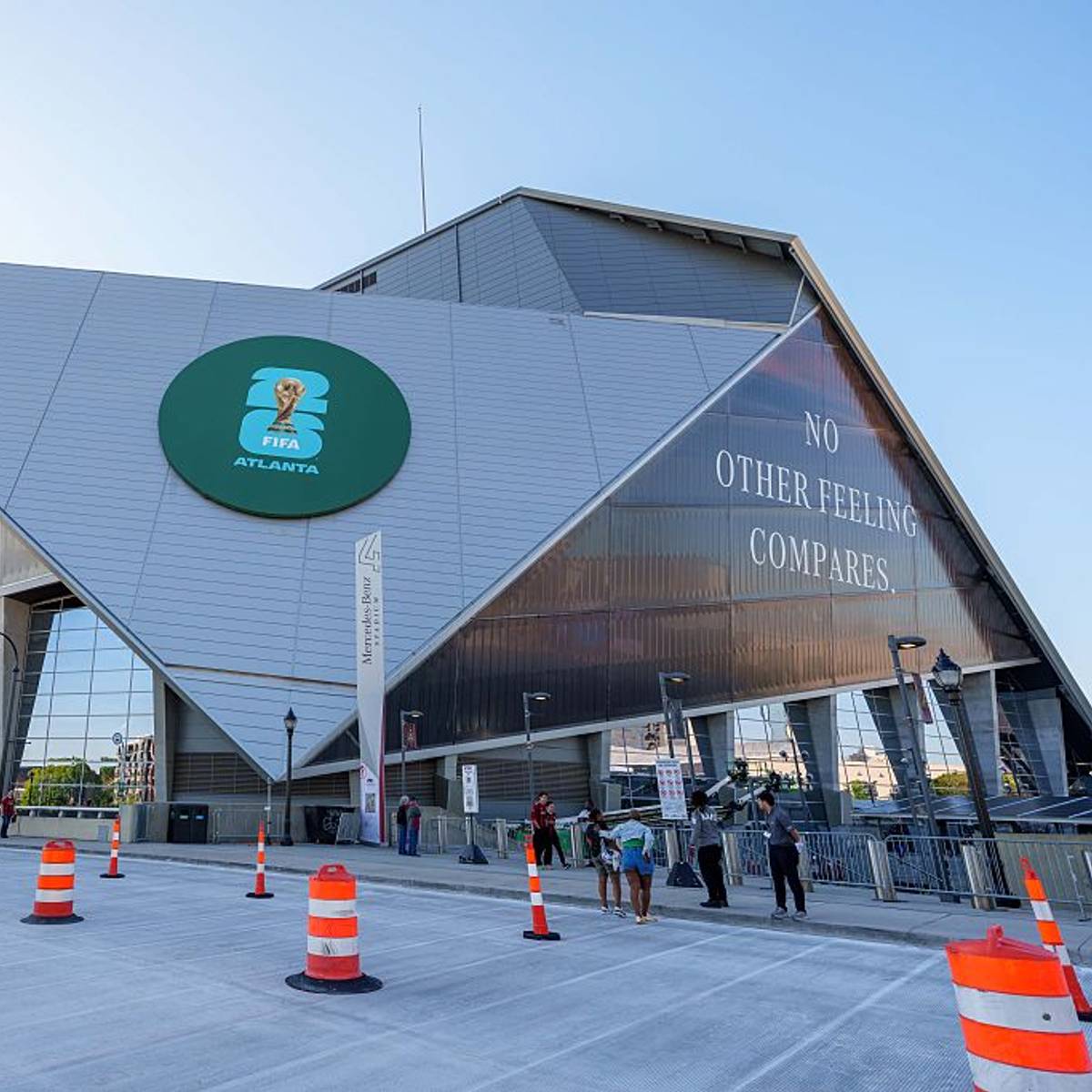 si.com - Sophia Vesely - Atlanta Stadium Pledges to Make 2026 World Cup More Affordable-Beers at Just $5