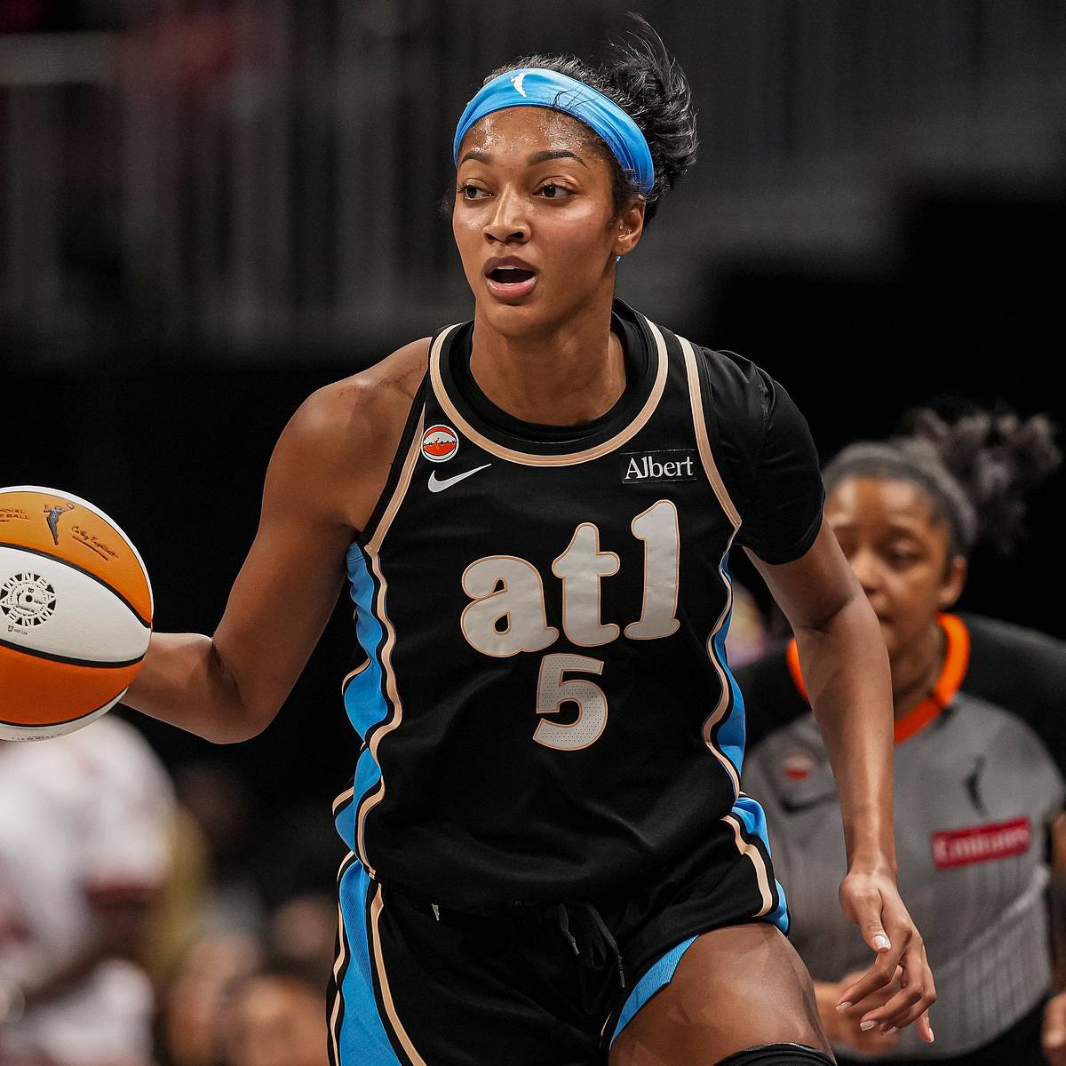 si.com - Blake Silverman - Expert Picks, Bold Predictions for 2026 WNBA Playoffs