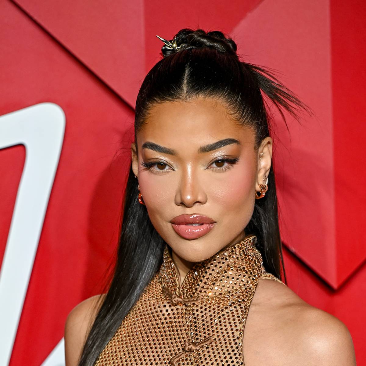 Ming Lee Simmons Is Breathtaking in Ab-Flaunting Yellow String