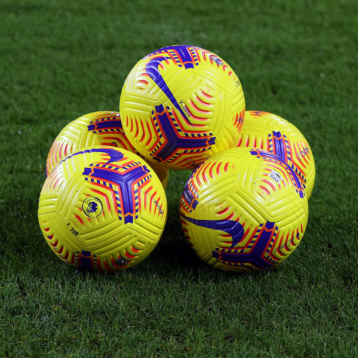 Premier league balls by year outlet