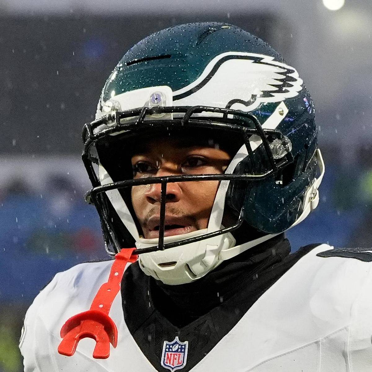 devonta smith throw helmet Signed Philadelphia Eagles Salute 2024 Mini Football (Beckett) Take your collection of Philadelphia Eagles memorabilia to the next level by adding this DeVonta Smith autographed Riddell Speed Authentic Helmet NFL insider shared what DeVonta