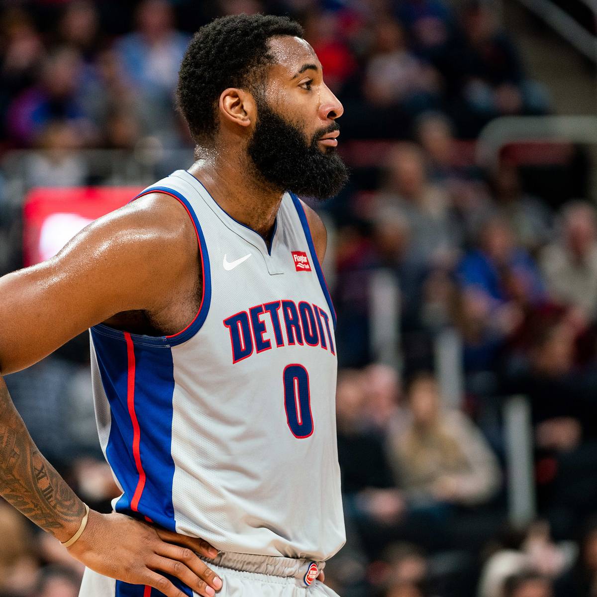 clavada de pistones de andre drummond