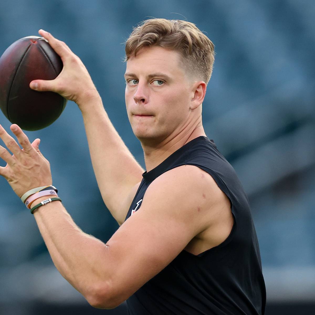 si.com - Maggie MacKenzie - Joe Burrow's First Game-Day Fit of 2026 Has Arrived