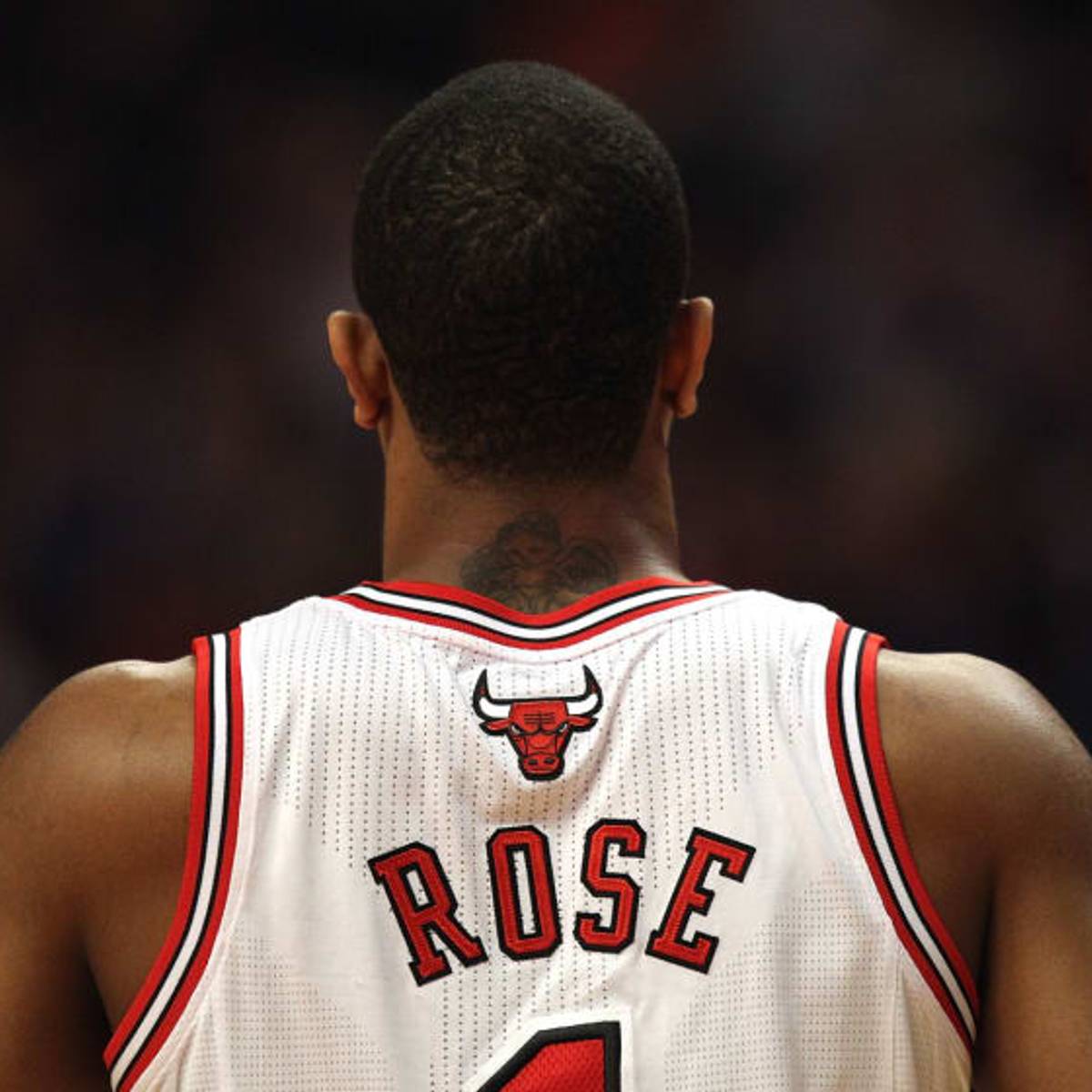 where to watch pooh derrick rose
