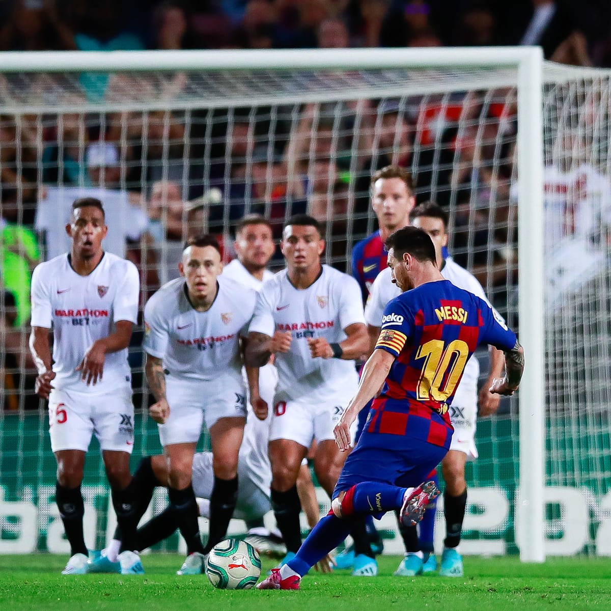 30 of the Best Free Kick Takers in FIFA 20