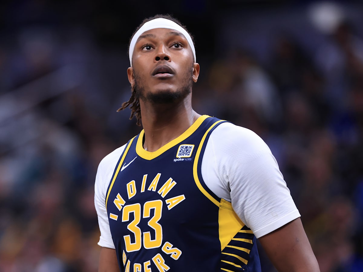 myles turner マイルズ・ターナー Myles Turner - Milwaukee