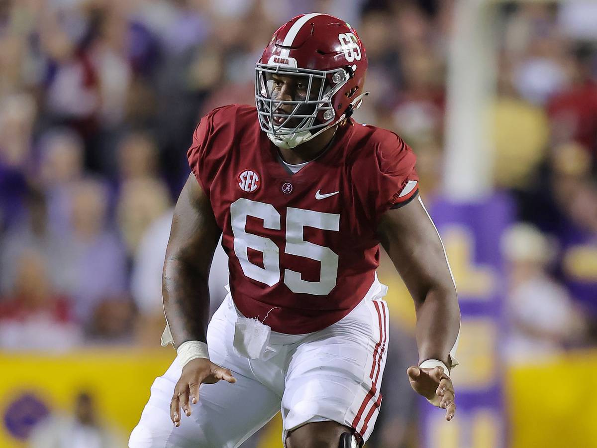 Player Spotlight: Alabama Offensive Tackle JC Latham