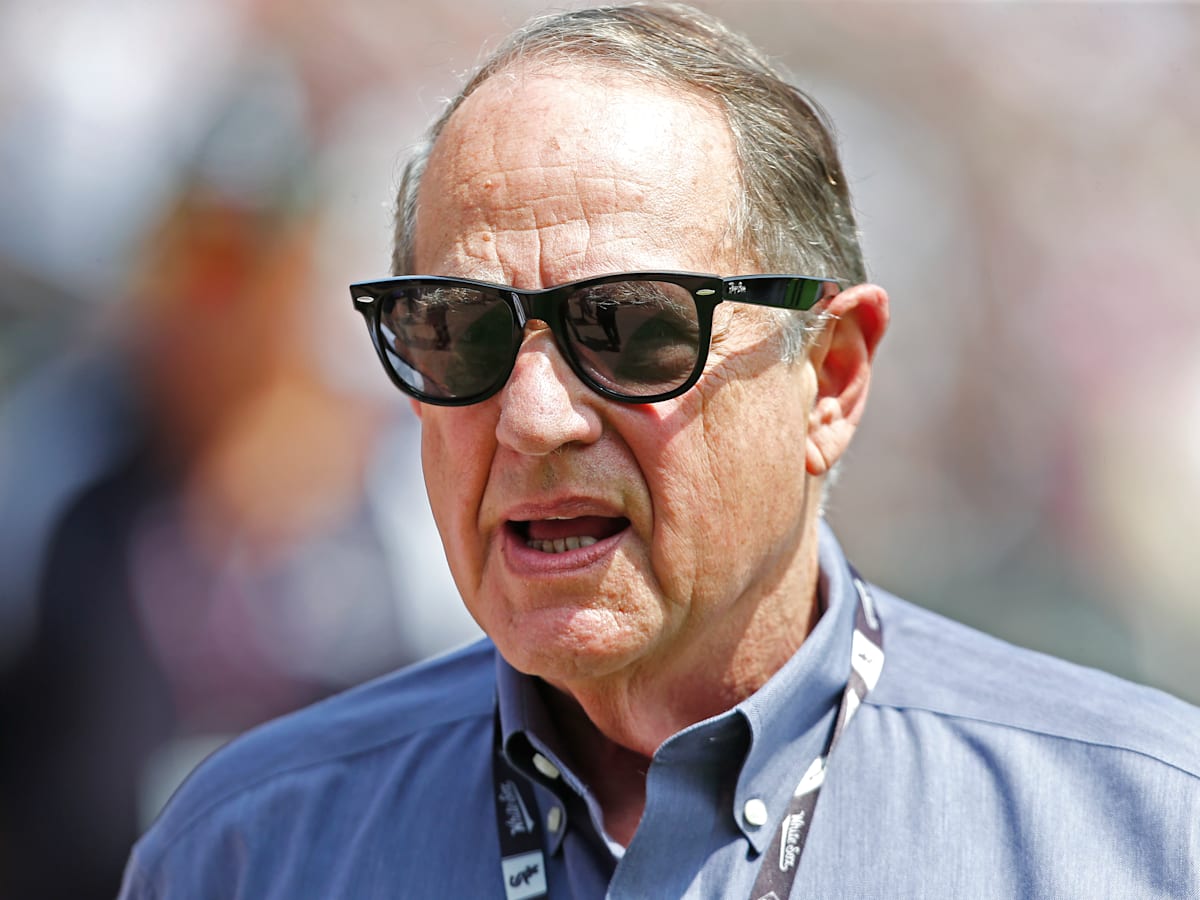 Bulls owner reportedly takes deliciously petty measure to keep LeBron James  from catching Michael Jordan