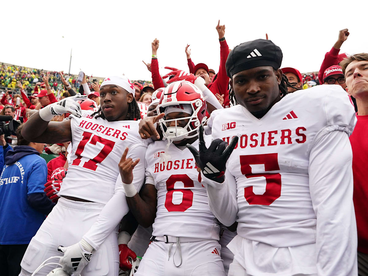 Ohio State stays on top of playoff bracket, while this college makes a big move