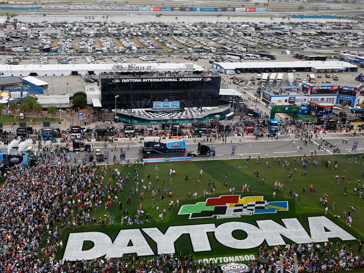 NASCAR: How many fans can attend the Daytona 500 at Daytona International  Speedway?, image size:1200x900