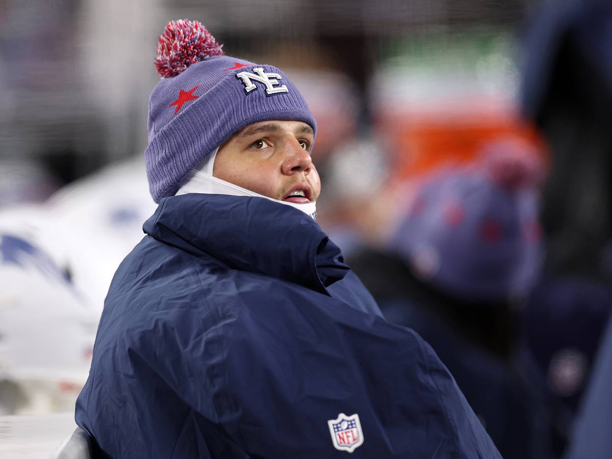 Patriots Add Will Campbell Insurance Before MNF vs. Giants