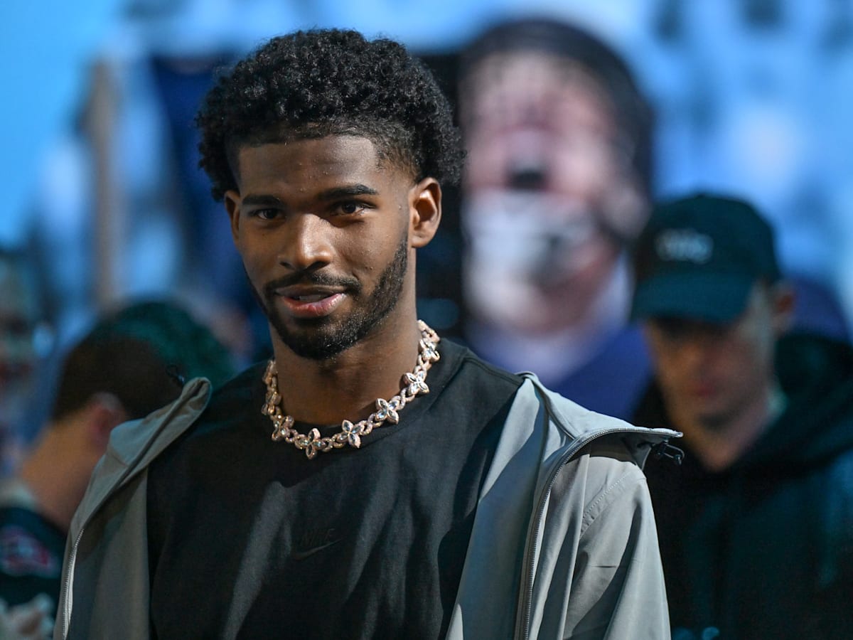Raiders pull off historic NFL Draft Day trade in latest CBS Sports mock  draft