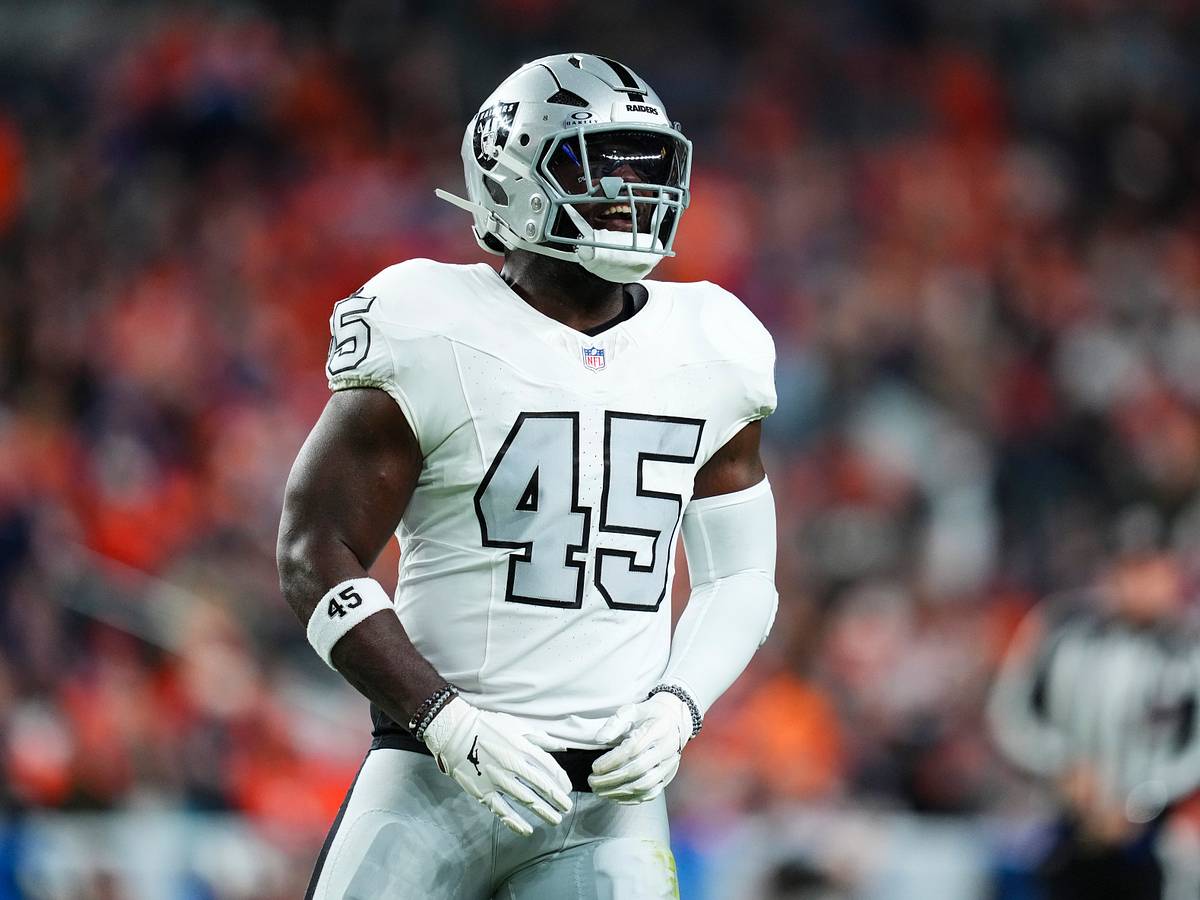 Raiders fans can only laugh at LeSean McCoy's Devin White declaration