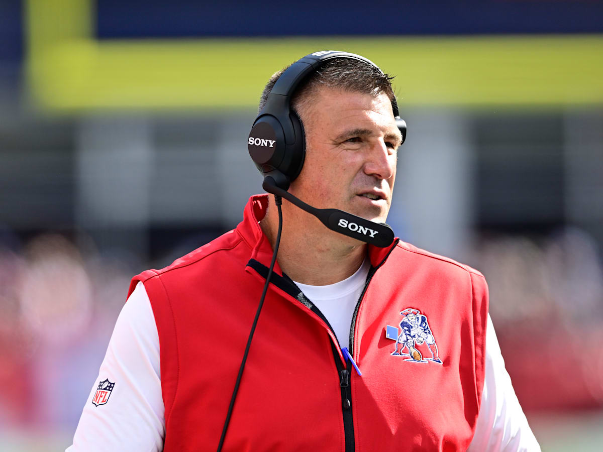 Mike Vrabel finally fixing his big mistake after latest Rhamondre Stevenson  fumble