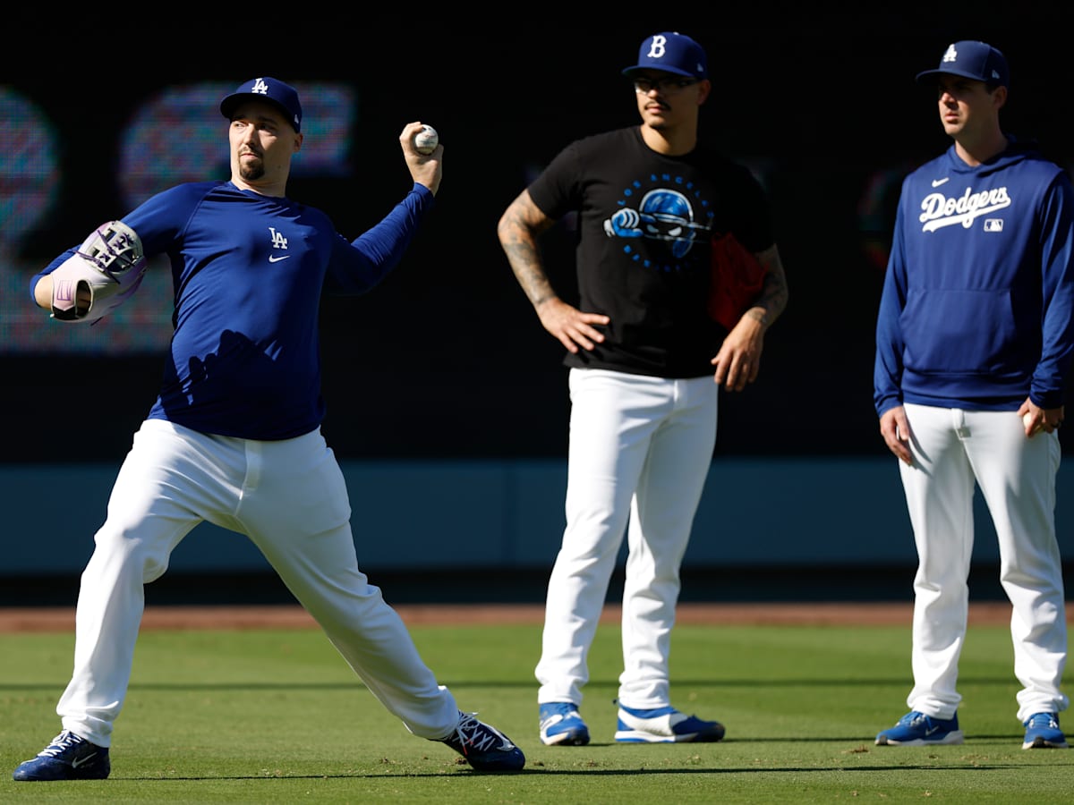 Los Angeles Dodgers Blake Snell ボブルヘッド 🟦⬜️ Blake Snell First Los Angeles Dodgers SGA 6/16/25