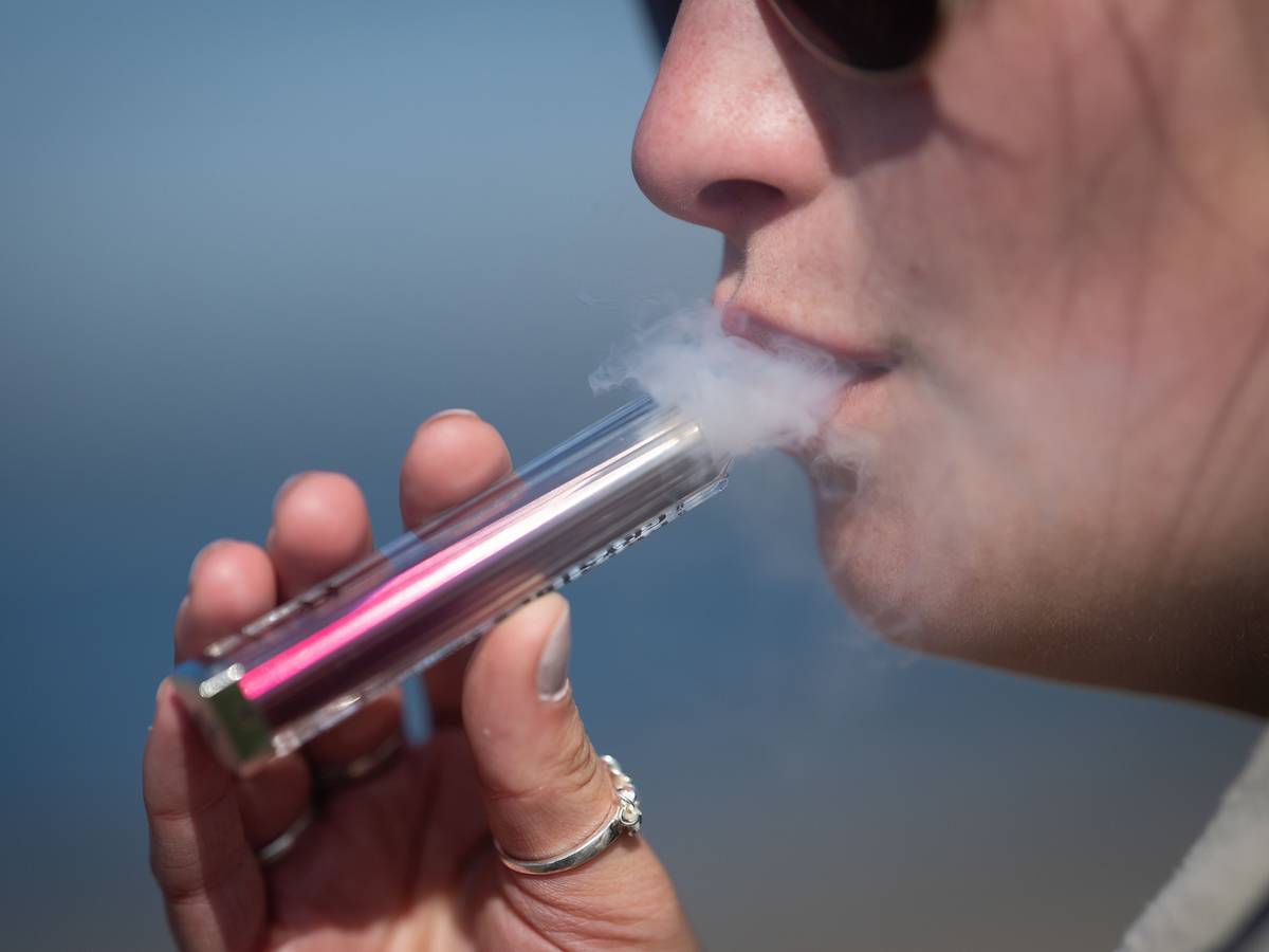 how to get free disposable vapes online The Right Way to Safely Dispose of E-Cigarettes
