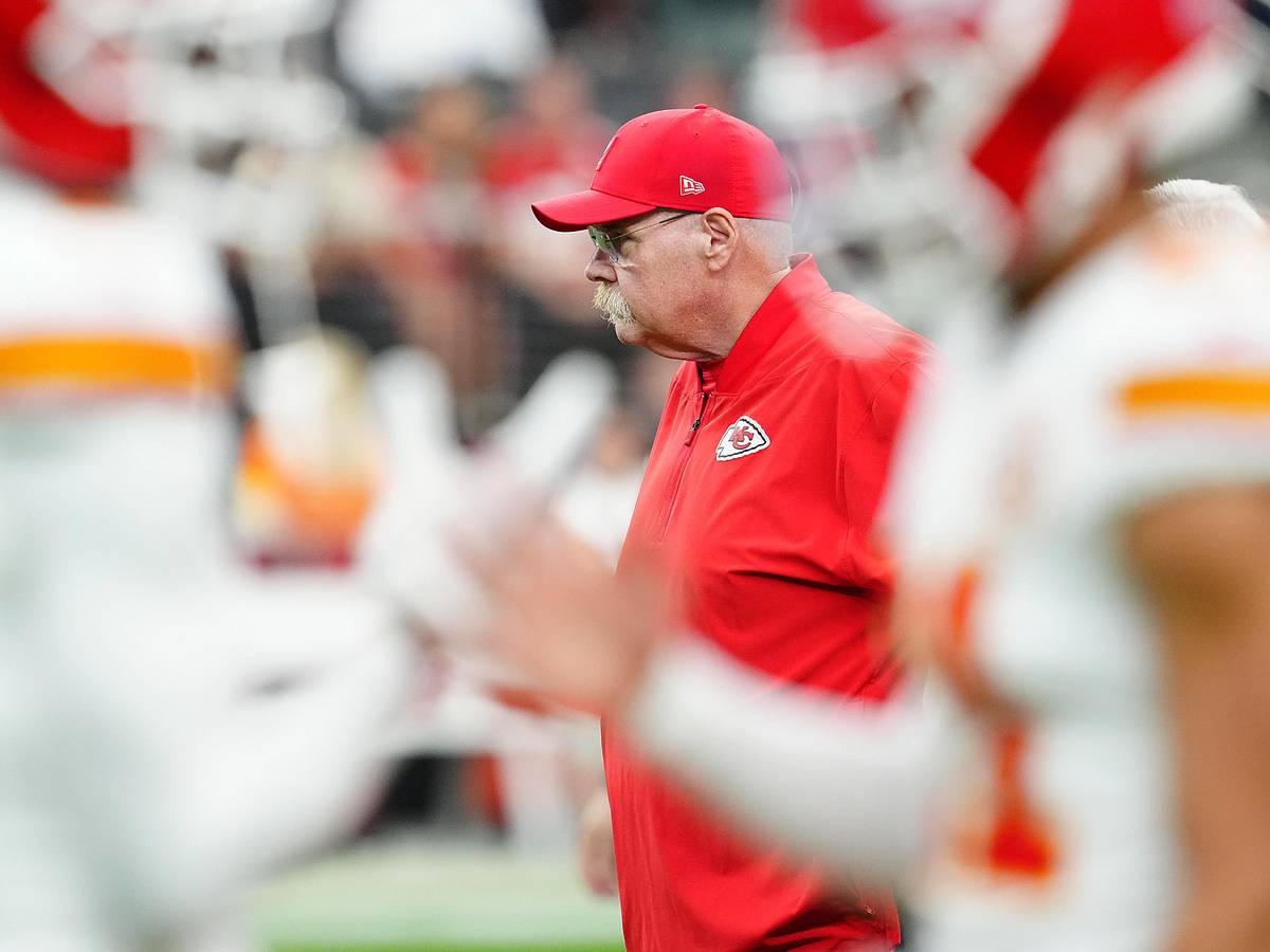 Chiefs can't afford to lose these 5 free agents after their 2025 collapse