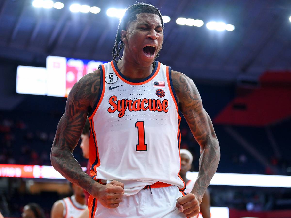 NBA ボブルヘッド ジャンニ・アンテトクンポ/フレイムドジャージ Jeff Goodman guesses a Donnie Freeman commitment is in Kentucky's