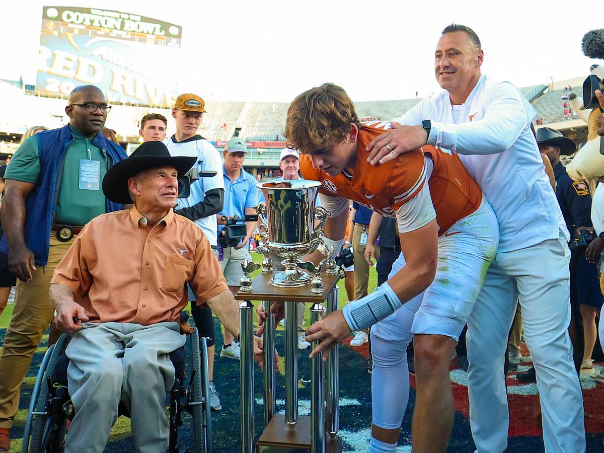 Former Auburn DC and Tigers' second highest-rated recruit ever predicted to help Texas football win it all