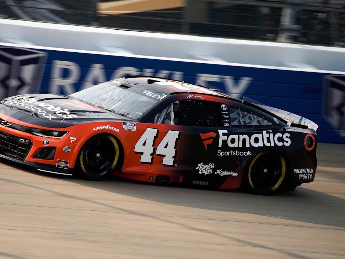 MCM ミッドセンチュリー C. Jere NASCAR ナスカー Chris Buescher 2025 Kroger/Cinnamon Toast Crunch 1:24 Nascar