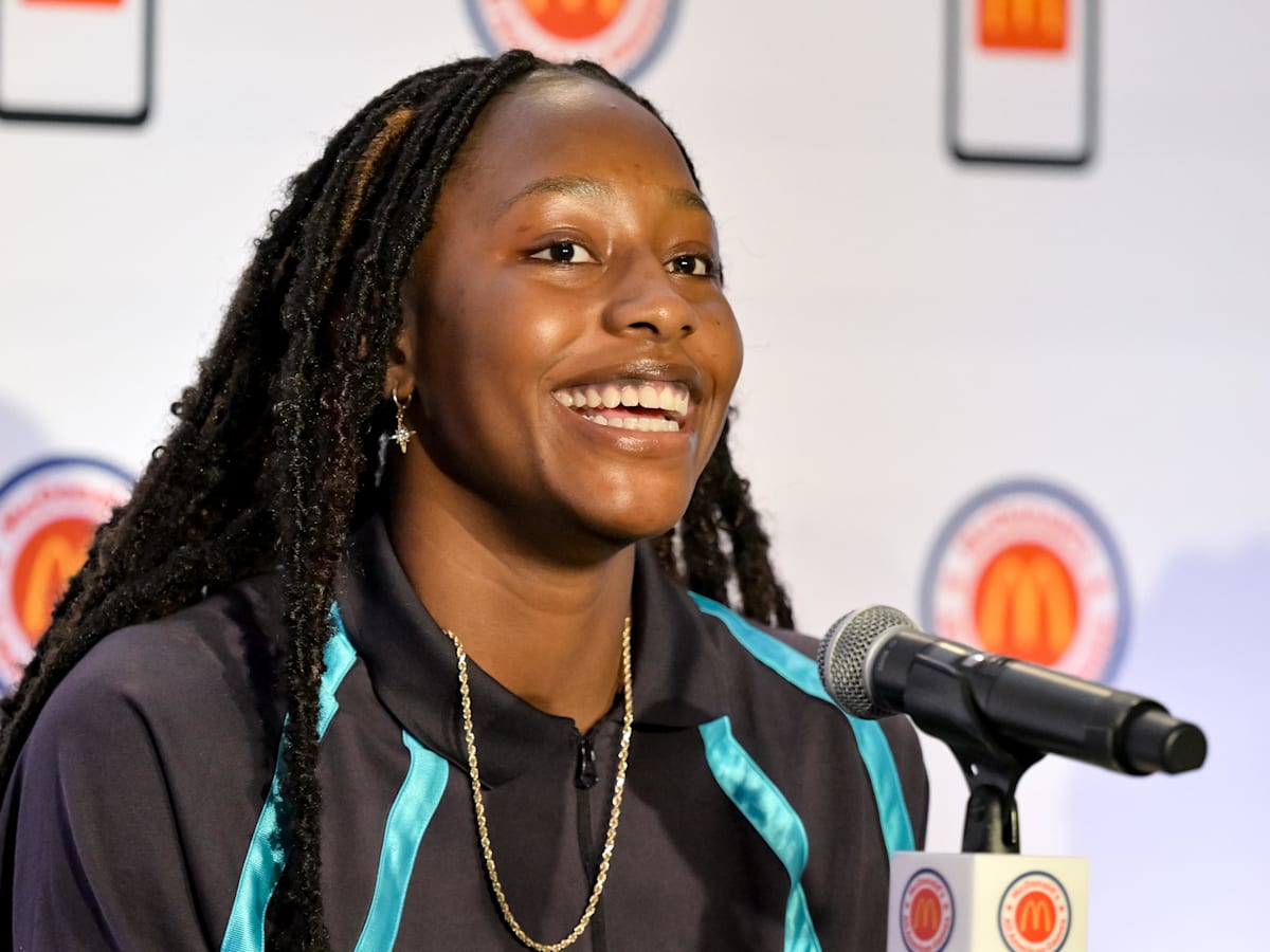 South Carolina Basketball: Joyce Edwards wins yet another national award
