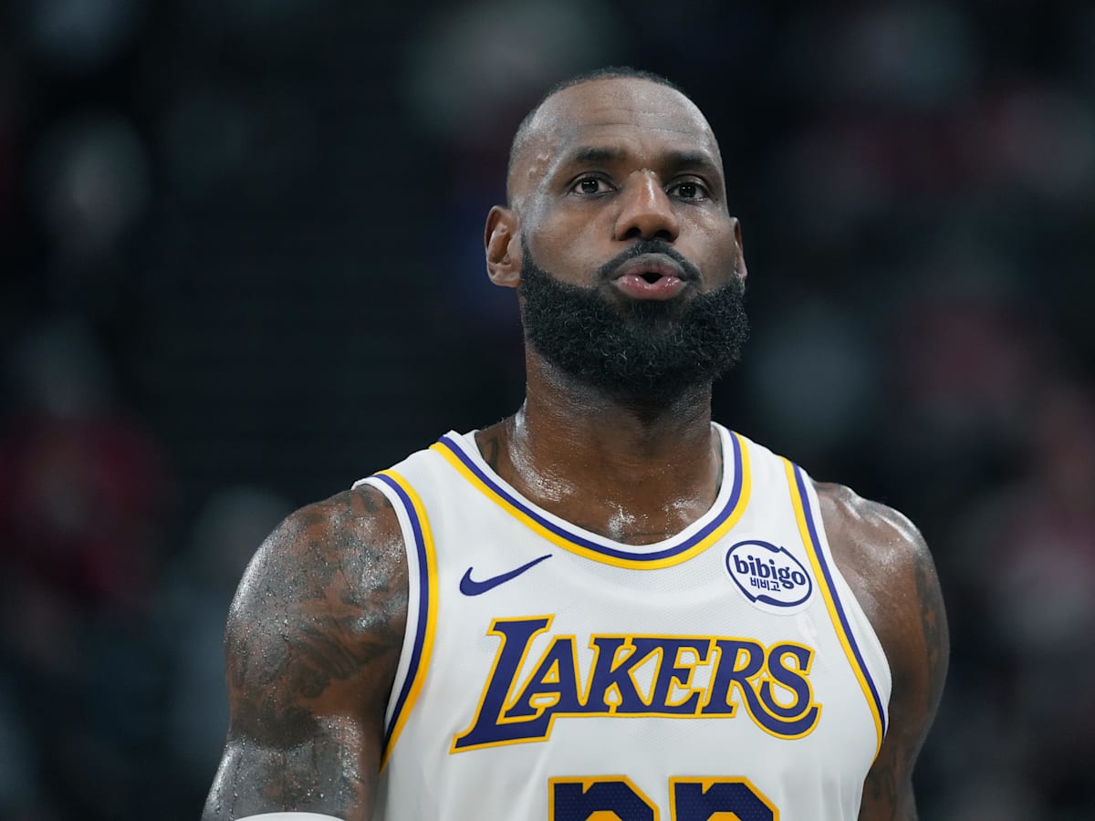 pull lebron james lakers