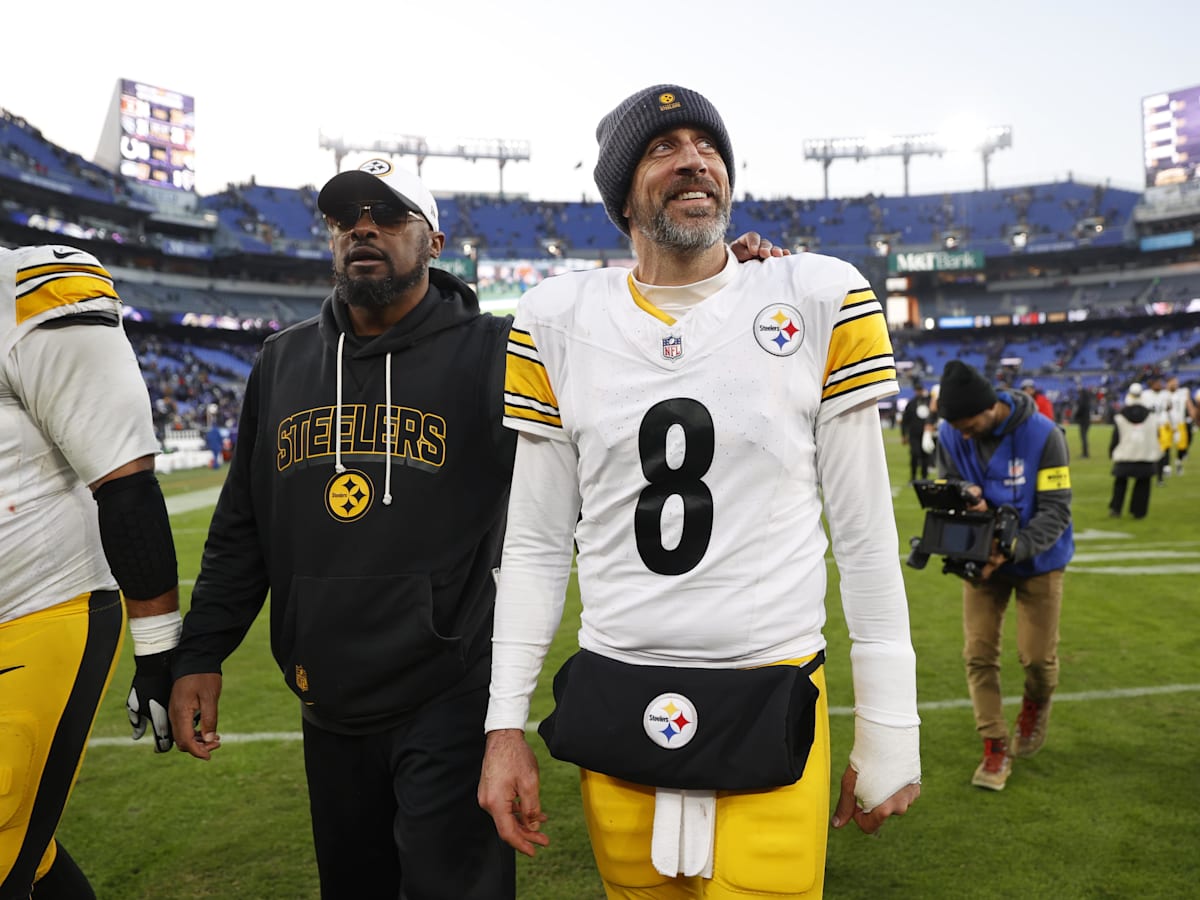 Aaron Rodgers Apologized in Emotional Goodbye to Mike Tomlin