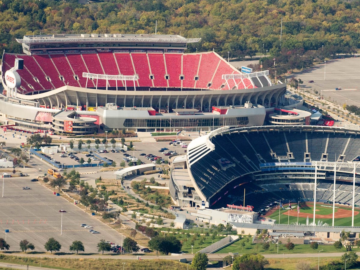 Clark Hunt Updates Chiefs' Stadium Situation