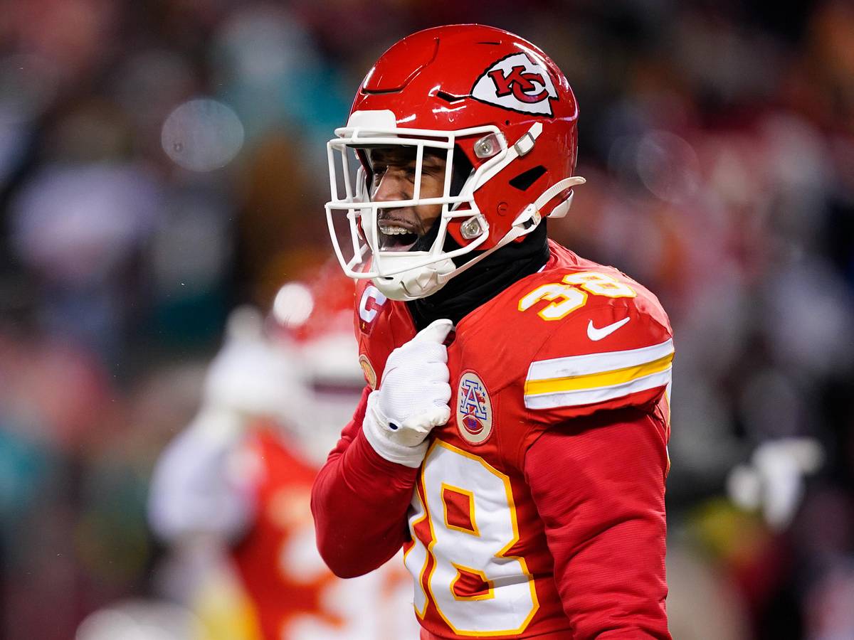 L'Jarius Sneed Signs One-Year Deal with Chiefs, Completing KC Reunion