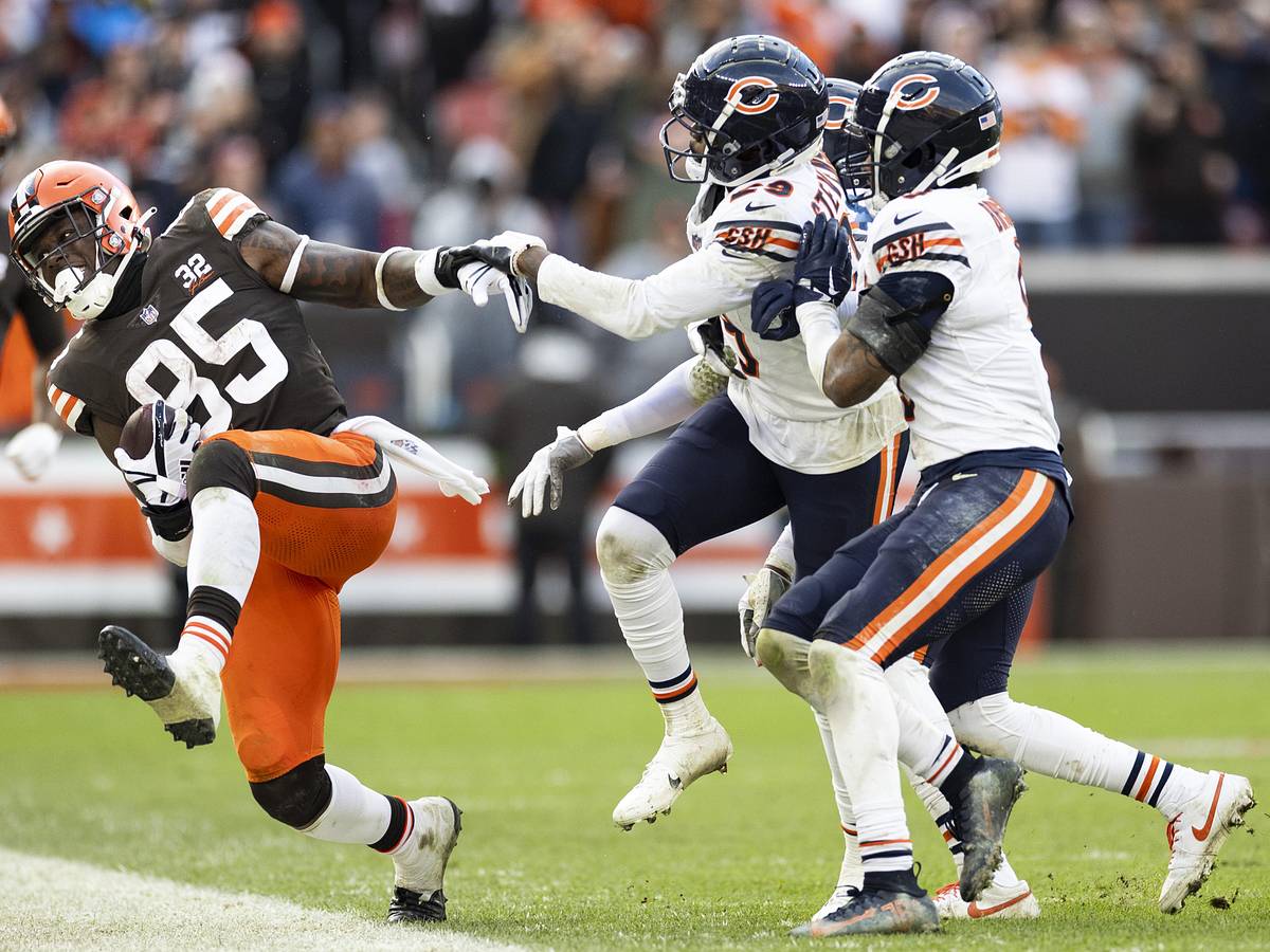 Chicago Bears and Cleveland Browns Week 15 TV, radio, betting