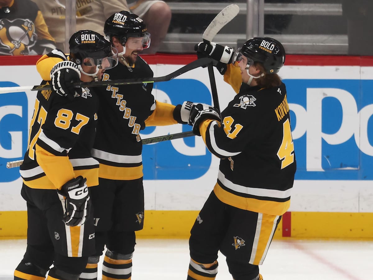 Young Penguins Have Chance at NHL Roster, image size:1200x900