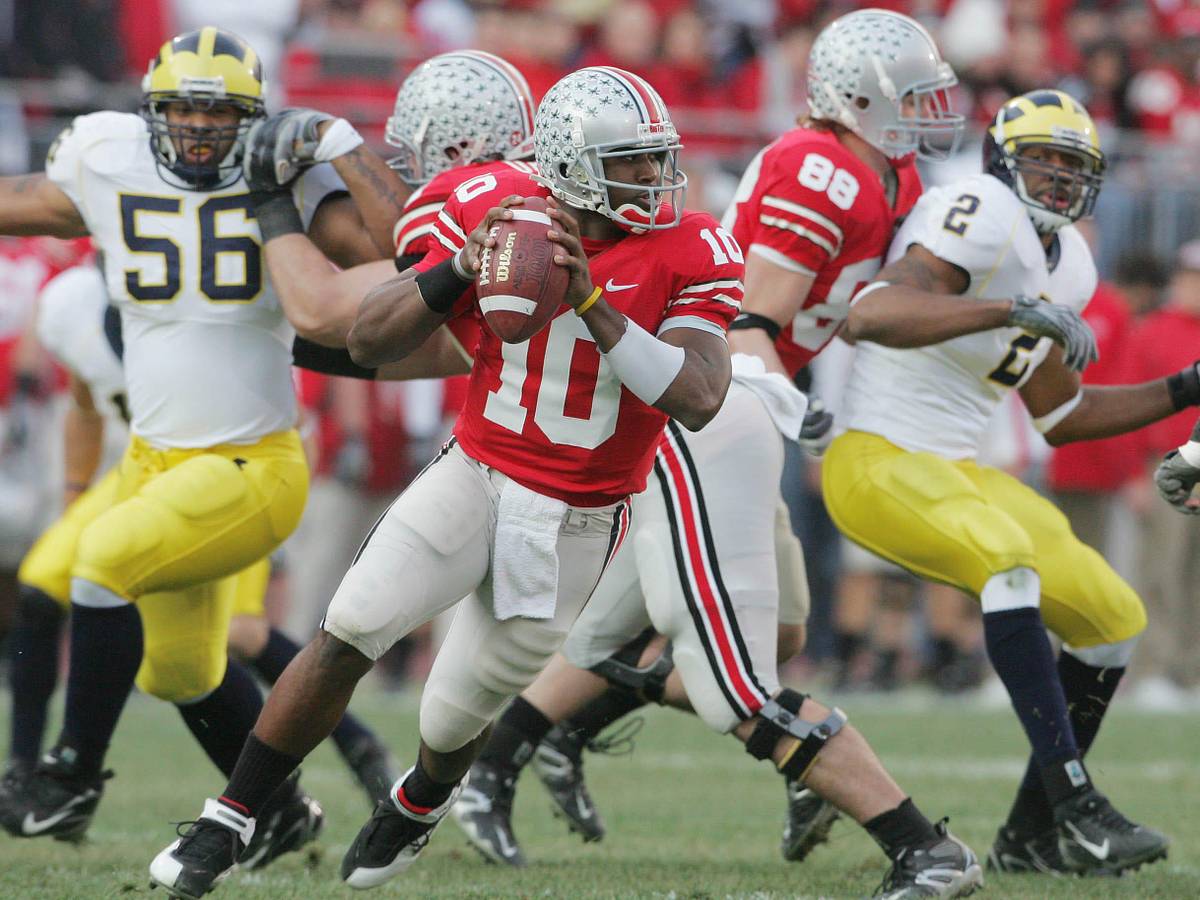 Heisman Winner Troy Smith Weighs in on Ohio State's Search for a Starting QB
