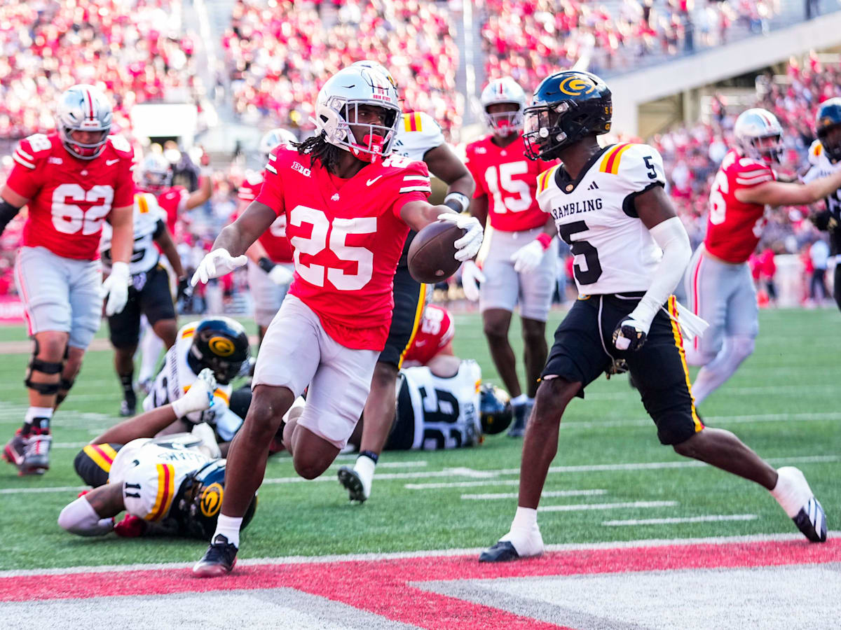 arch manning action shot.jpg