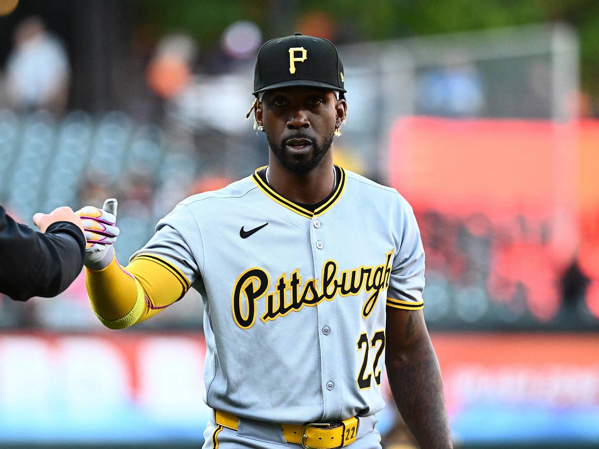 Impact of Andrew McCutchen Rangers Deal on Righty Bat Market