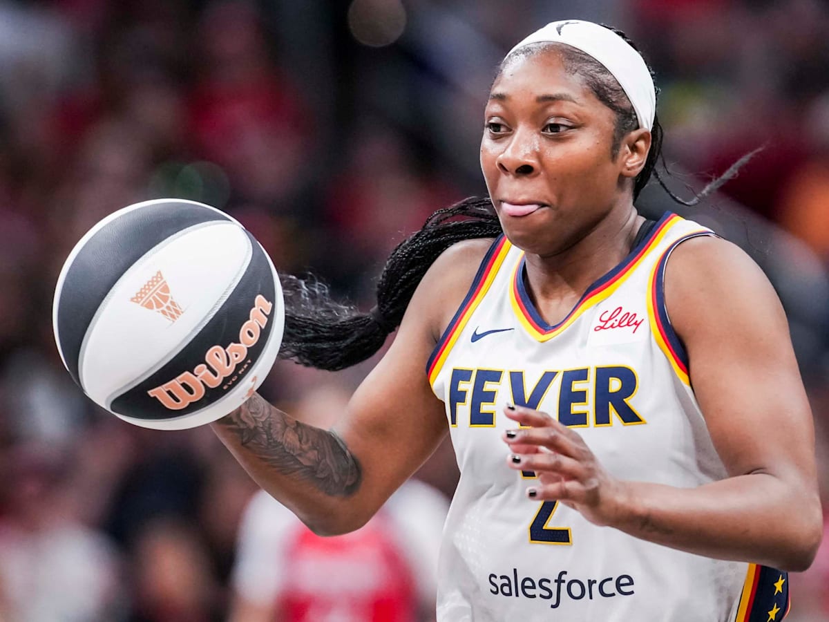 Fever Coach Salutes 'Ultimate Pro' Aari McDonald After Indiana Release