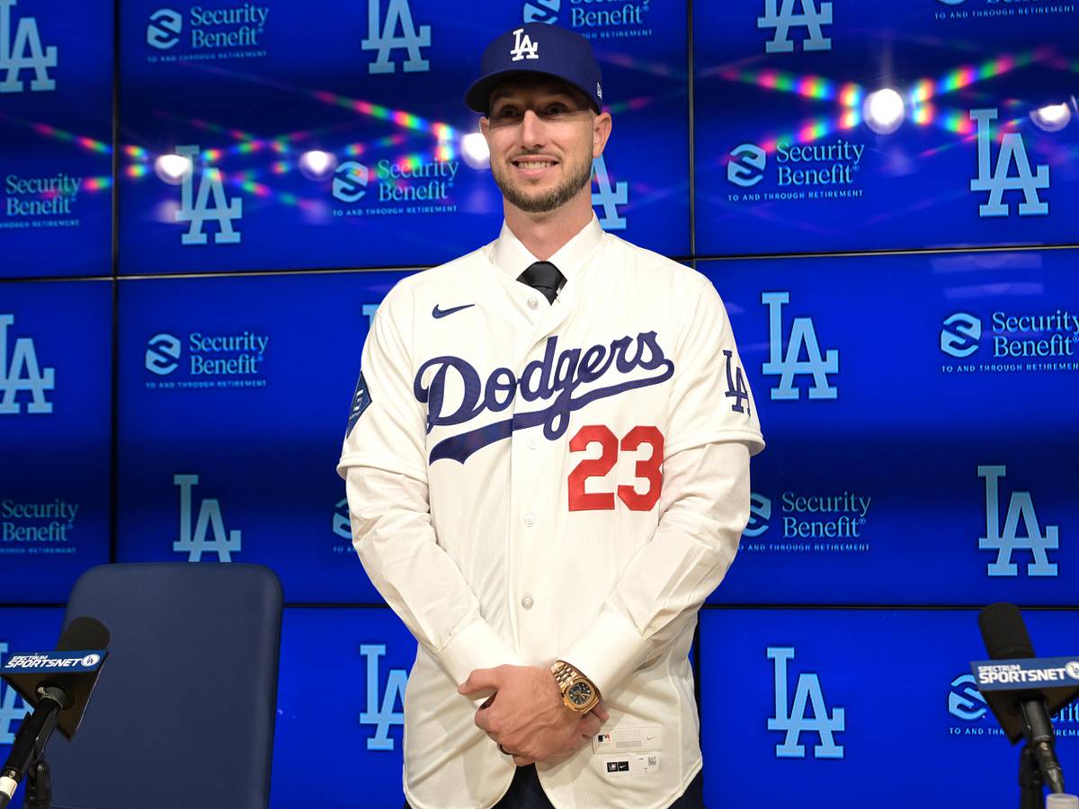 Kyle Tucker Picks No. 23 With Dodgers to Honor Astros Mentor