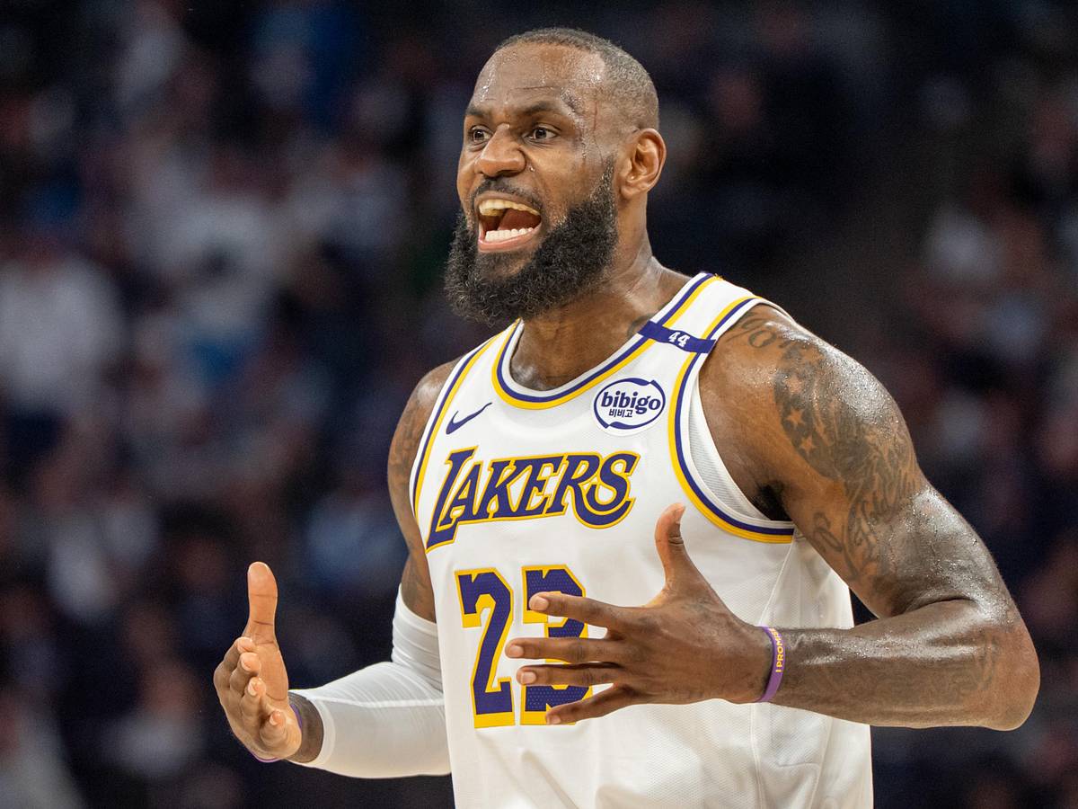 LeBron James' Ex-Teammate Claims Social Media 'Ruined' Lakers Star