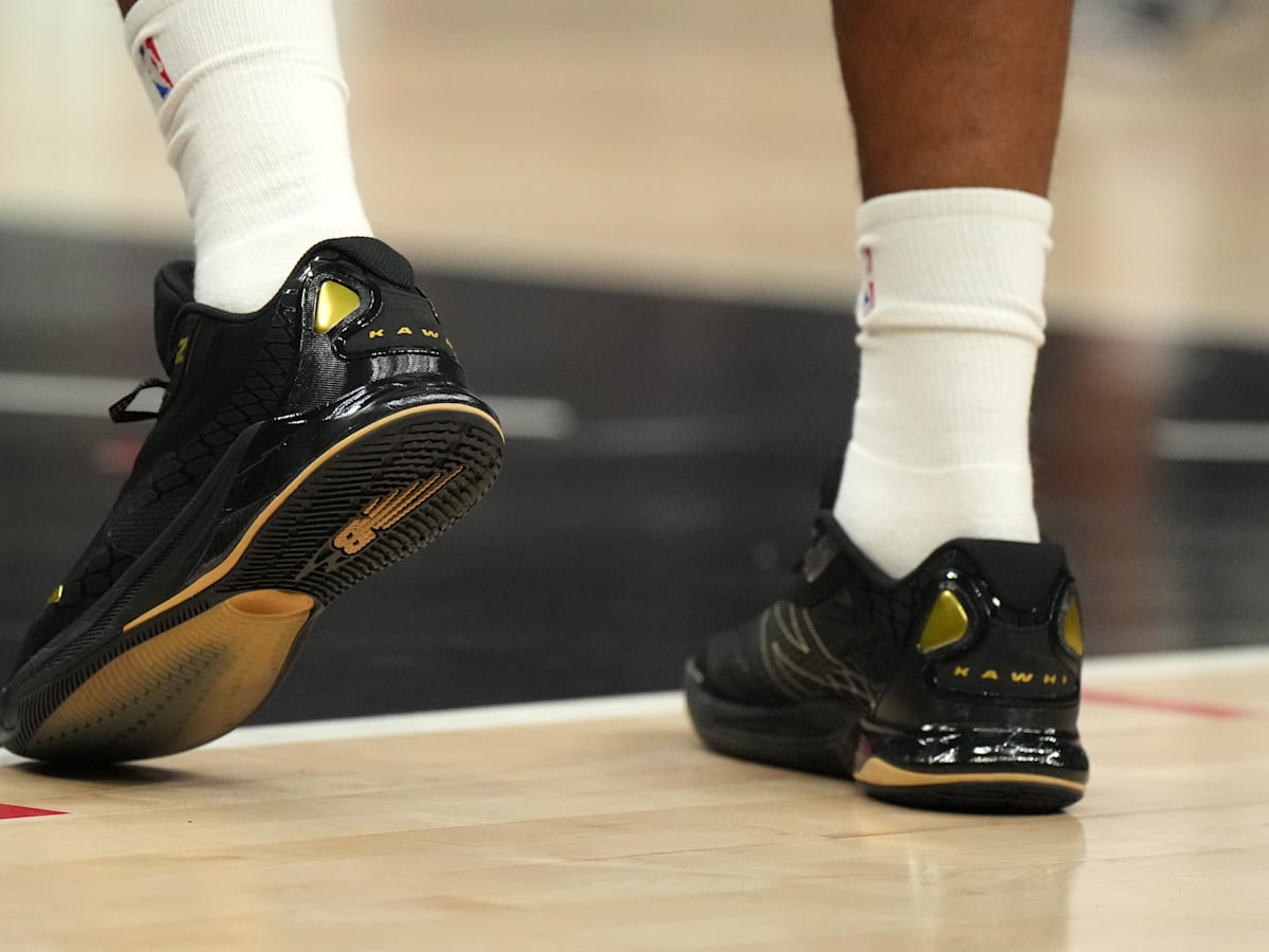 Kawhi Leonard's New Balance Shoes 'Transcend Greatness'