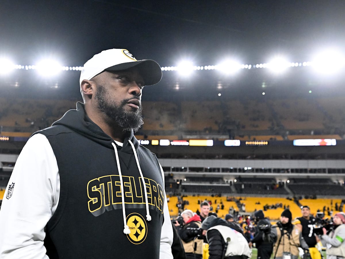 Mike Tomlin Had Blunt Message for Steelers Fans After Disappointing Playoff  Loss