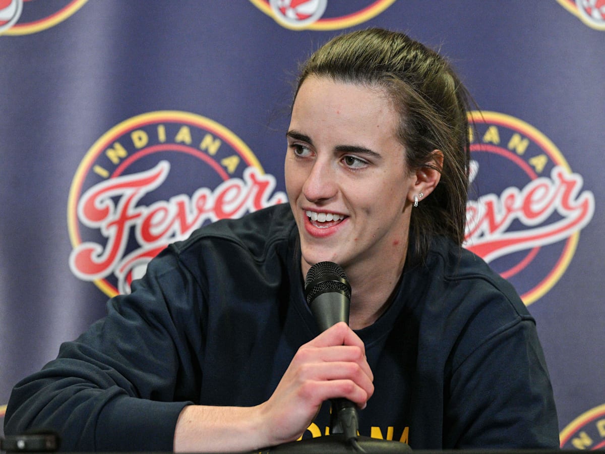 Caitlin Clark Raises Eyebrows at Awkward Hot Mic Moment During Fever Press  Conference