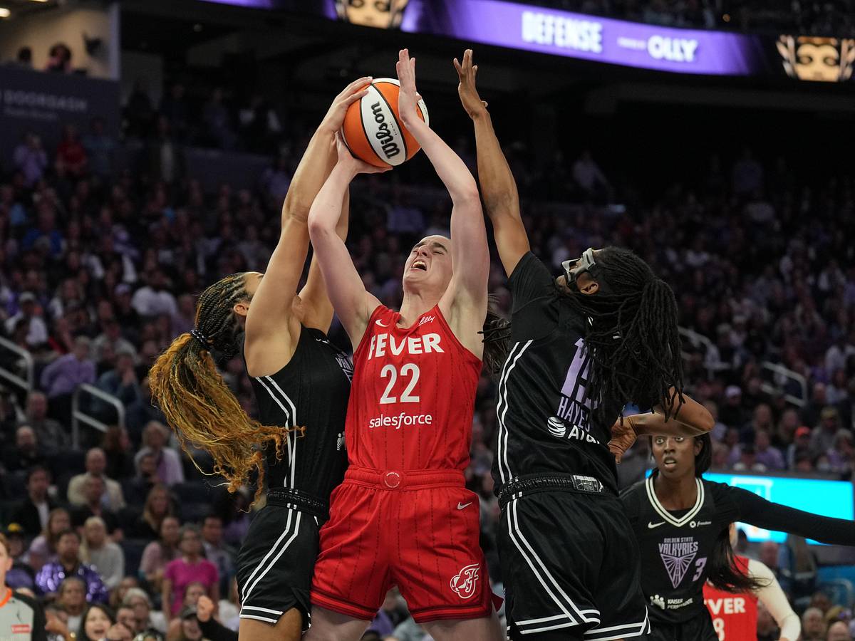 Valkyries Coach Cites Using Physicality to Keep Caitlin Clark Contained