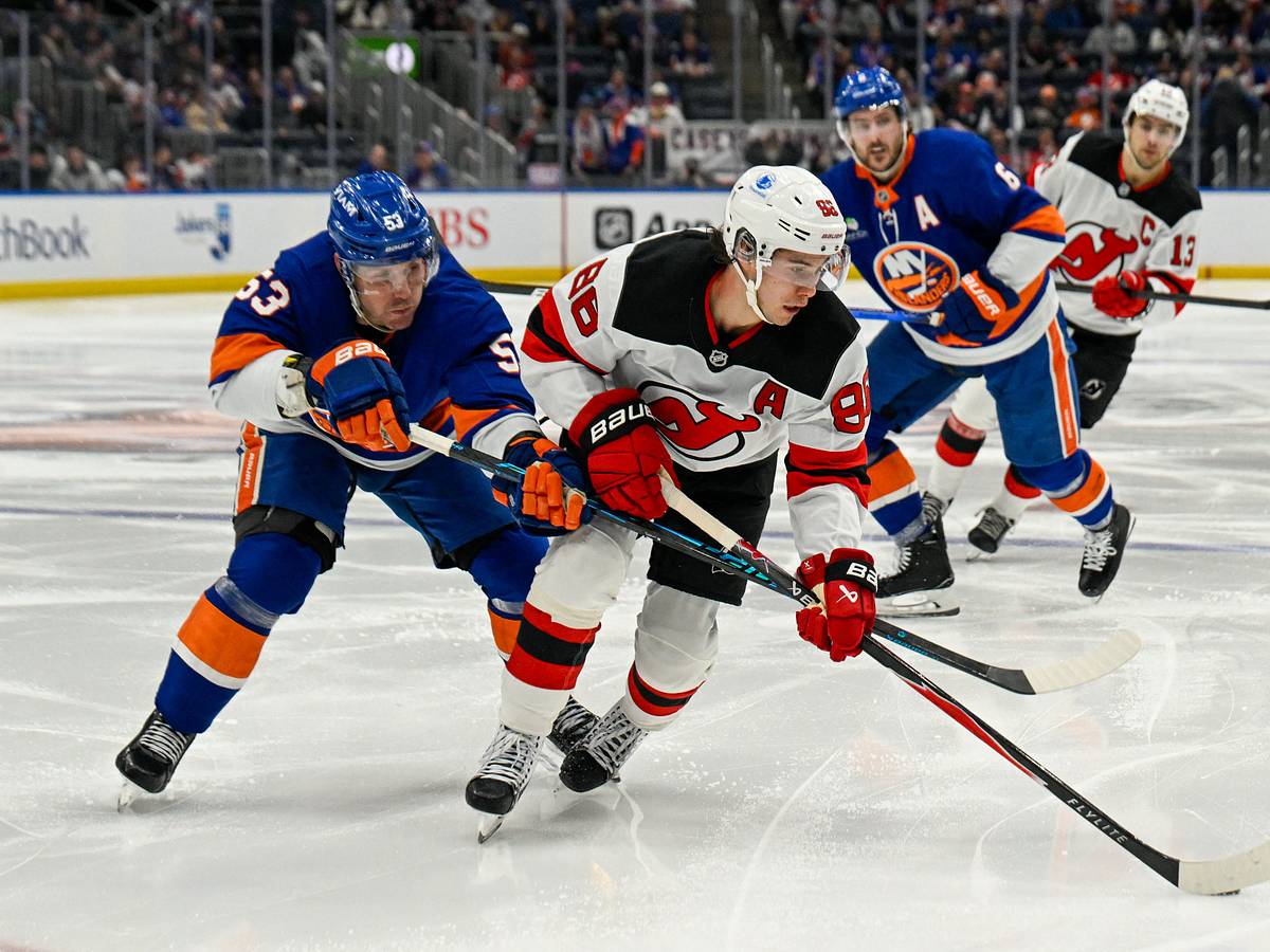 NY Islanders aim to continue dominance over Devils in home opener