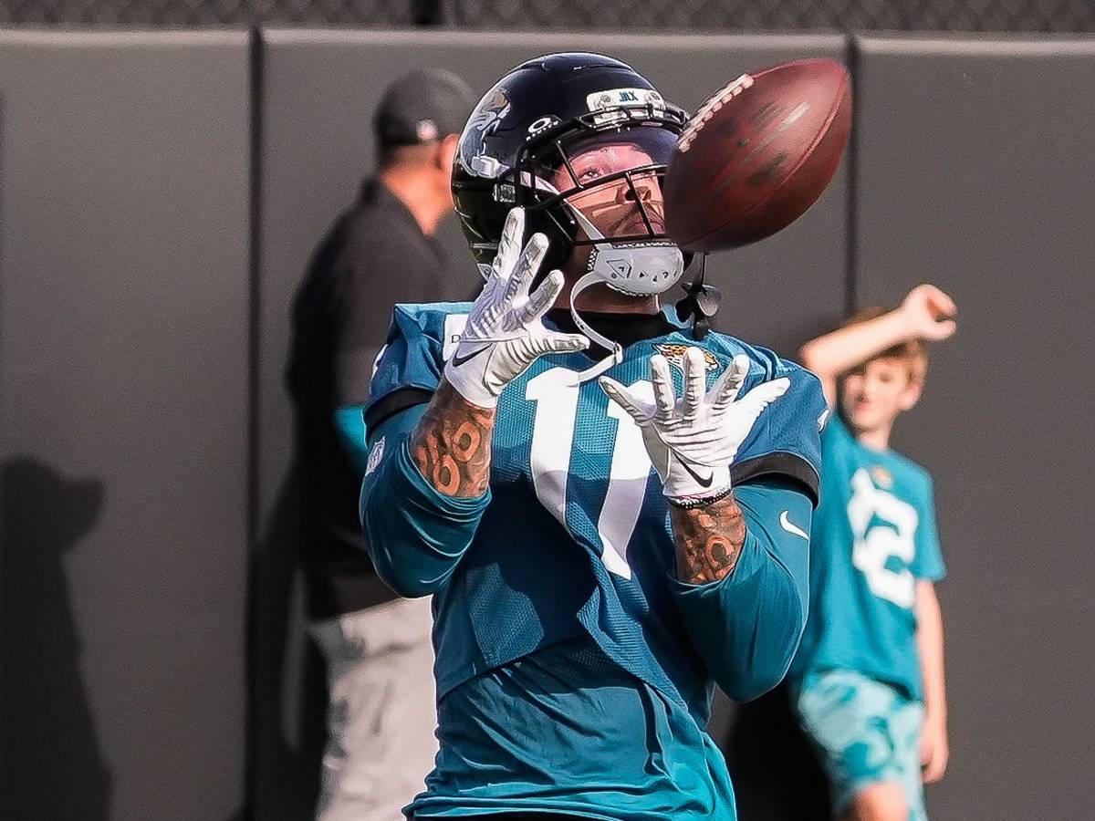 Running Backs Shine in Day 8 Jacksonville Scrimmage