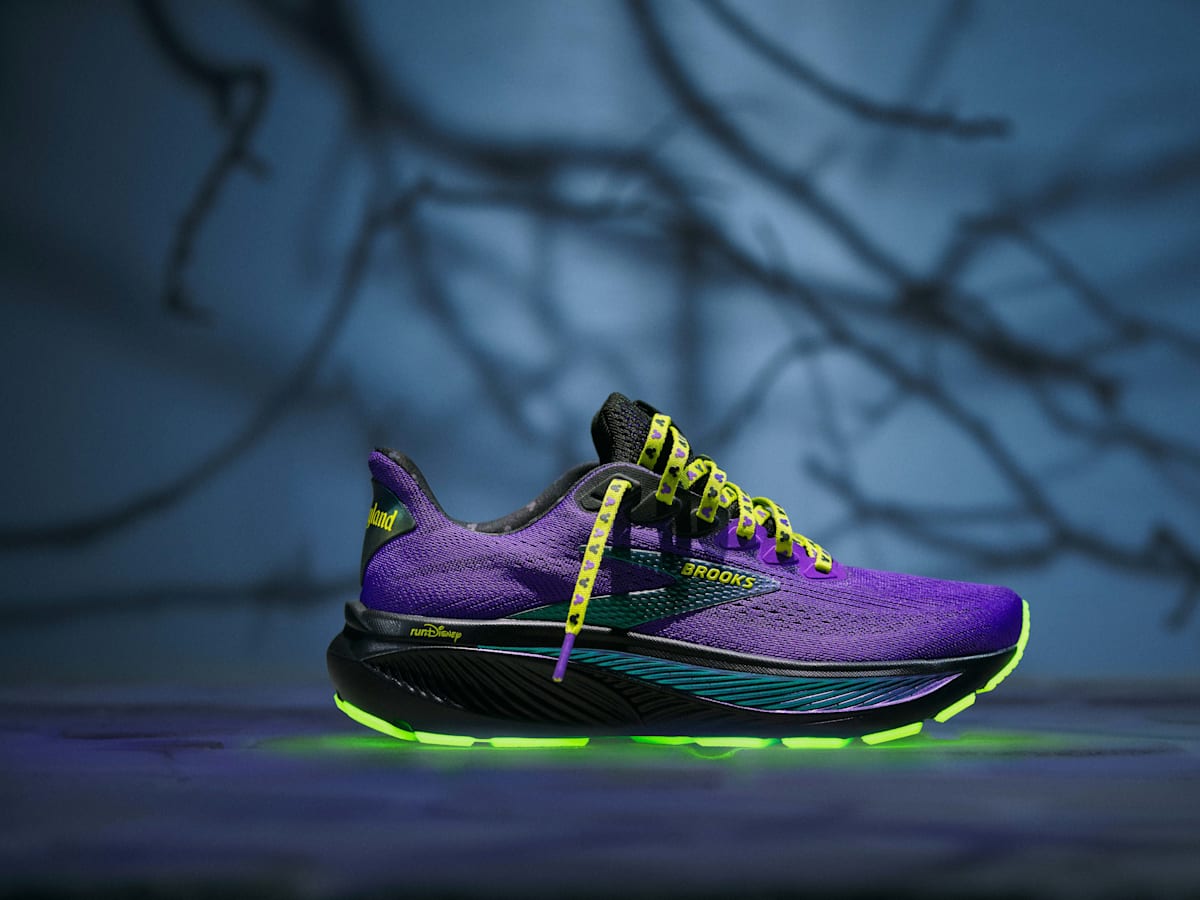 【BEAST】デザインシューズ ヒョンスン 稀代のクリエイター、ショーン・ウェザースプーンに問う──アディダス