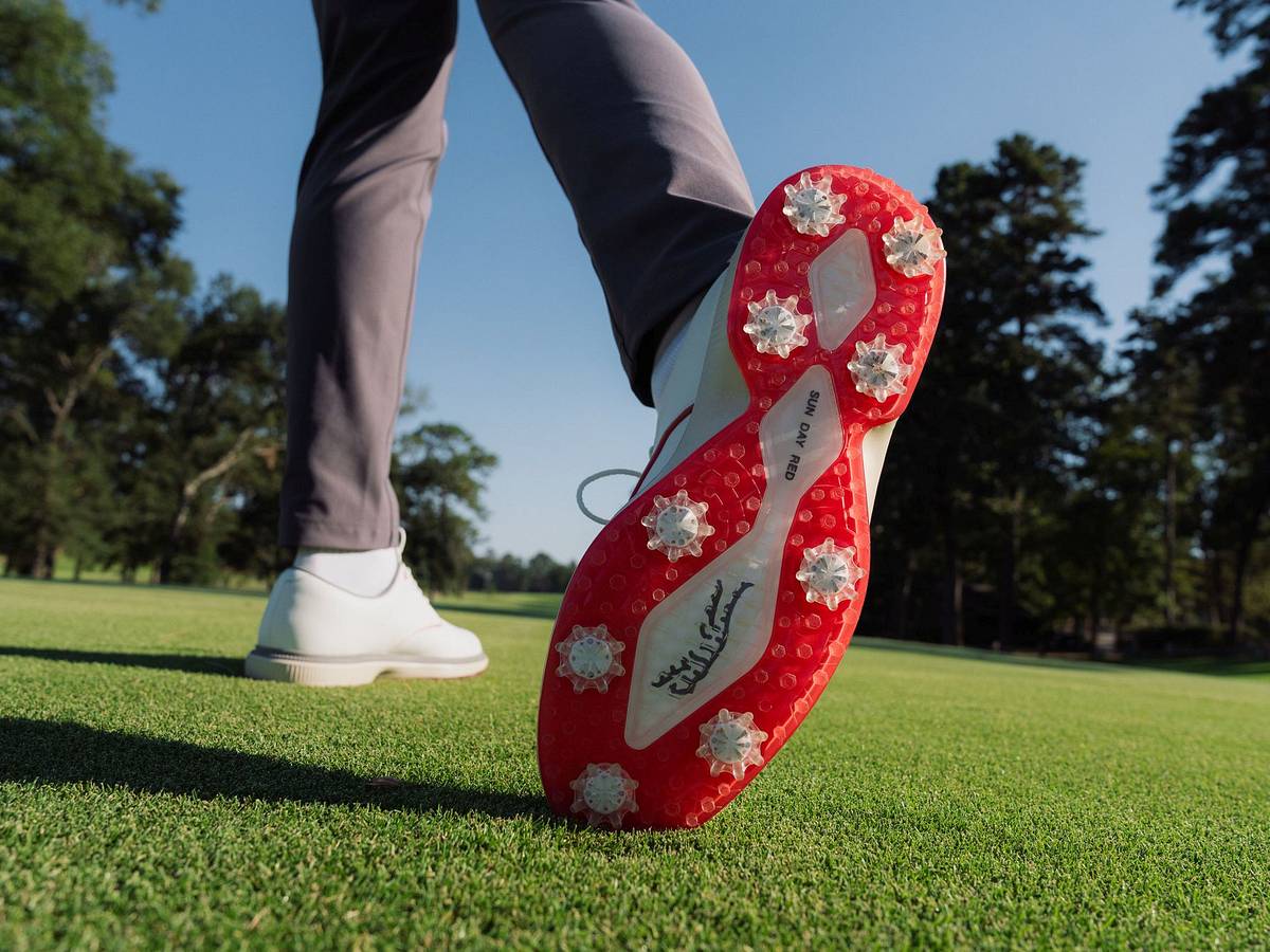★激レア/SUN DAY RED/ゴルフシューズ/28cm Sun Day Red Launches Pioneer Willow Golf Shoe